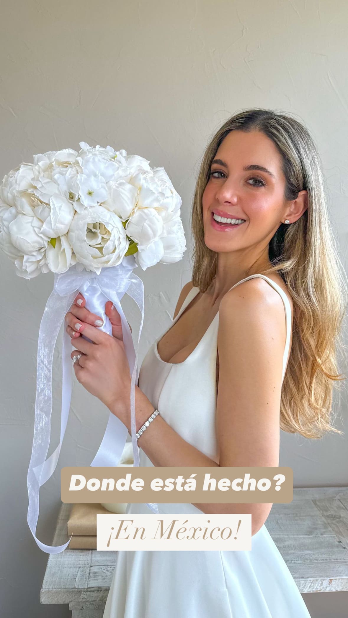 Ramo de Novia Eterno con Peonias Blancas