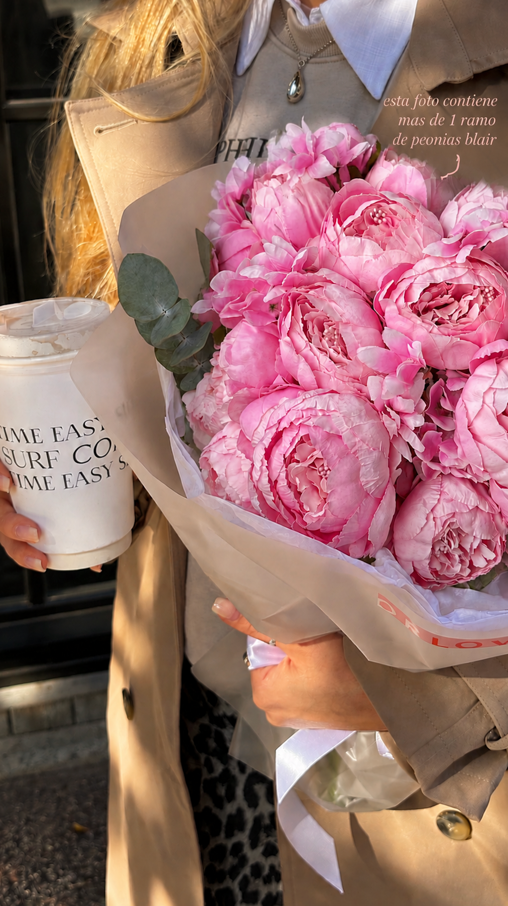 Ramo de 8 Peonias Rosas Blair